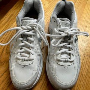 Women's white leather New Balance 409 Casual Shoes